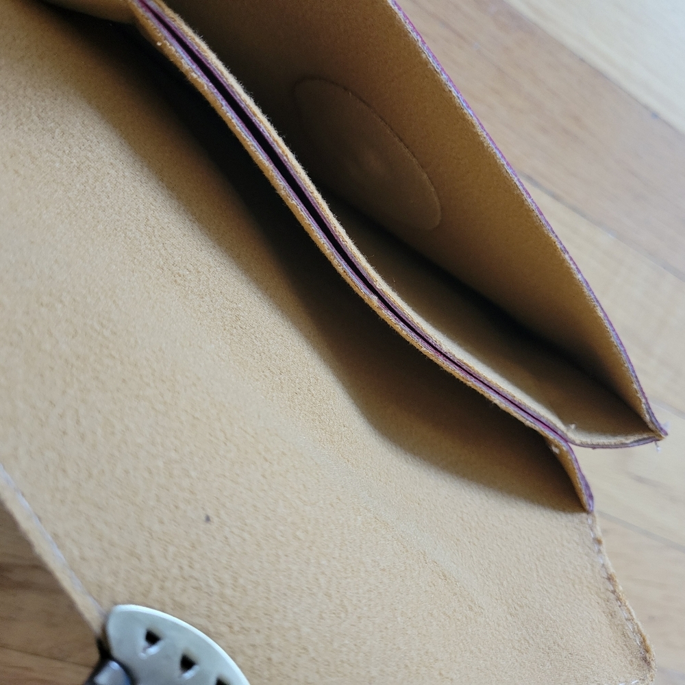 NWT Burgundy Leather Envelope Crossbody Bag - Picture 4 of 6